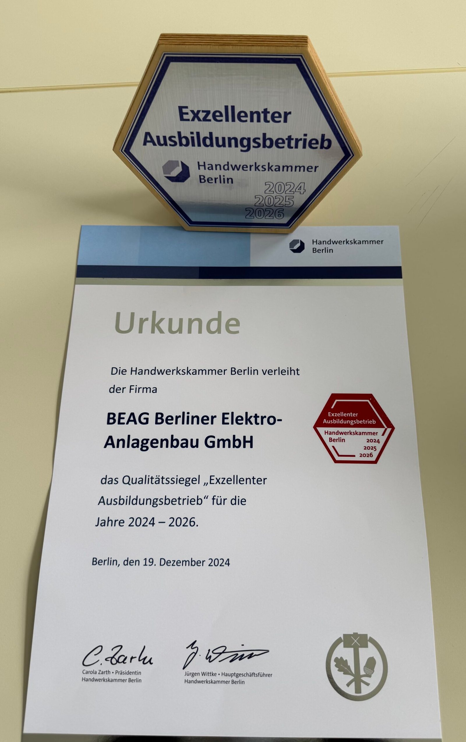 Exellenter Ausbildungsbetrieb Urkunde für BEAG